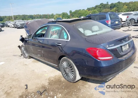 2015 Mercedes-Benz C 300 Luxury 4Matic from USA, damaged, VIN 55SWF4KB1FU063194